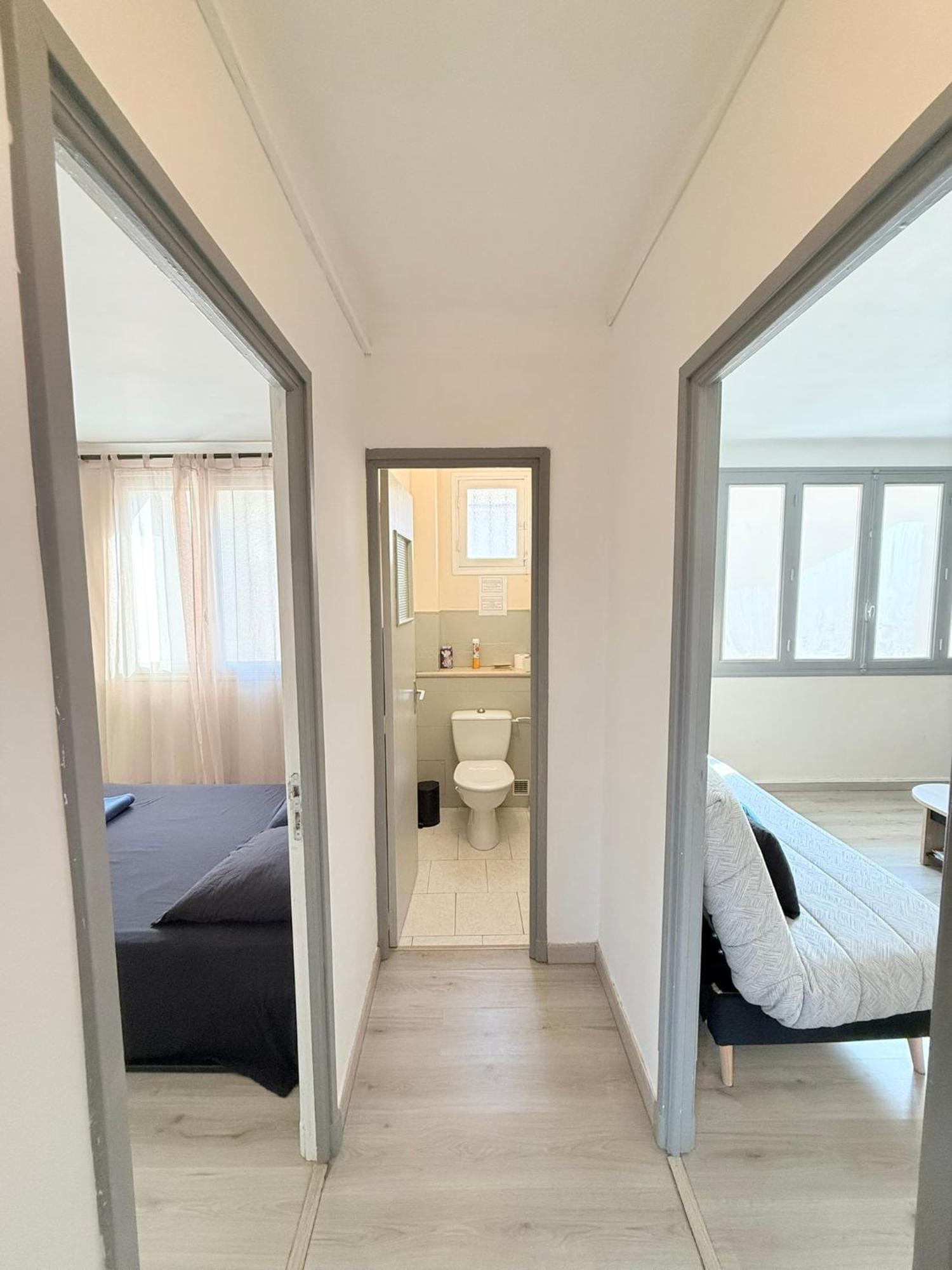 Les Arenes De Nimes - Centre Ville 10 Min Gare -Parking- 2 Chambres المظهر الخارجي الصورة