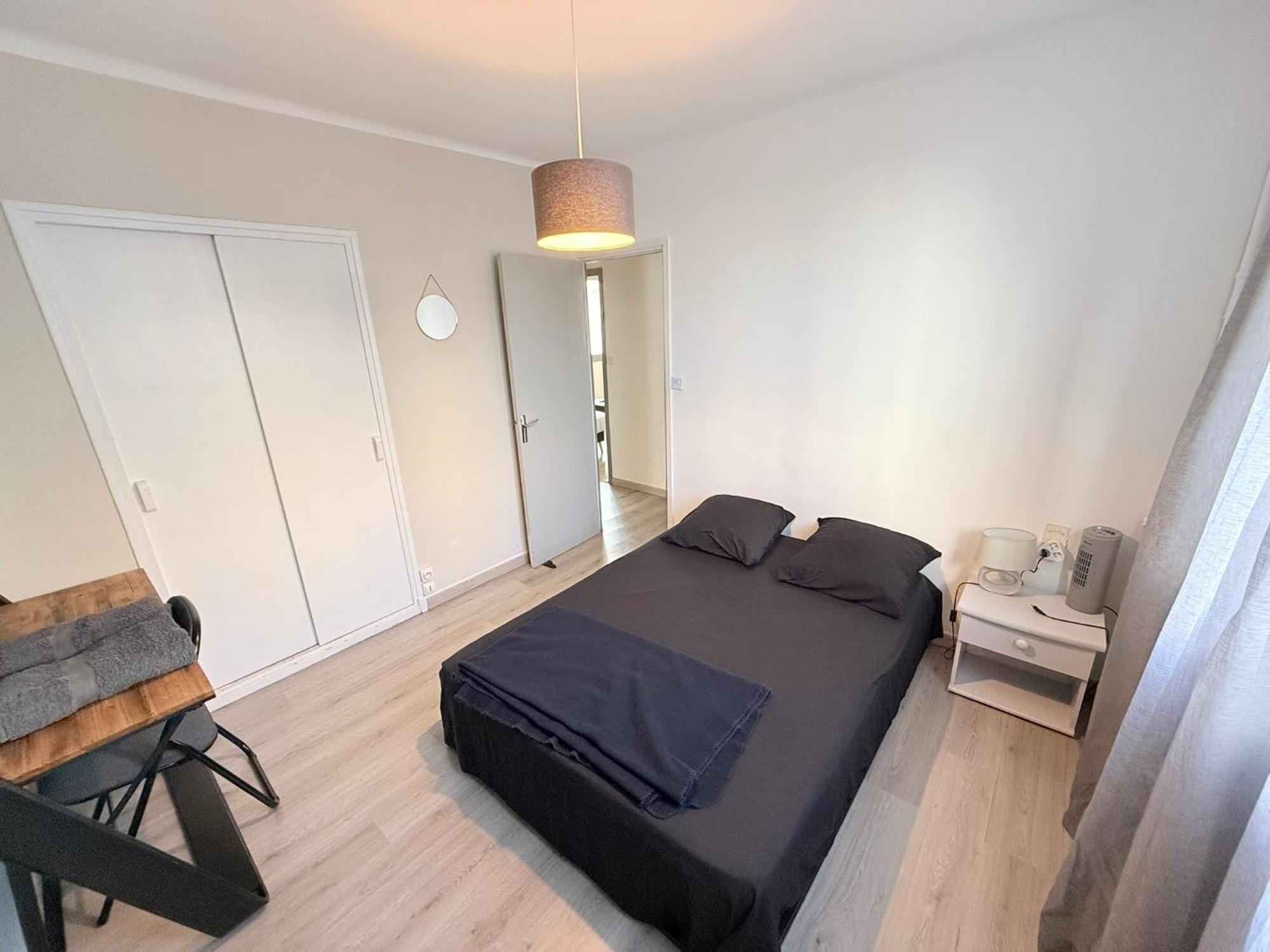 Les Arenes De Nimes - Centre Ville 10 Min Gare -Parking- 2 Chambres المظهر الخارجي الصورة