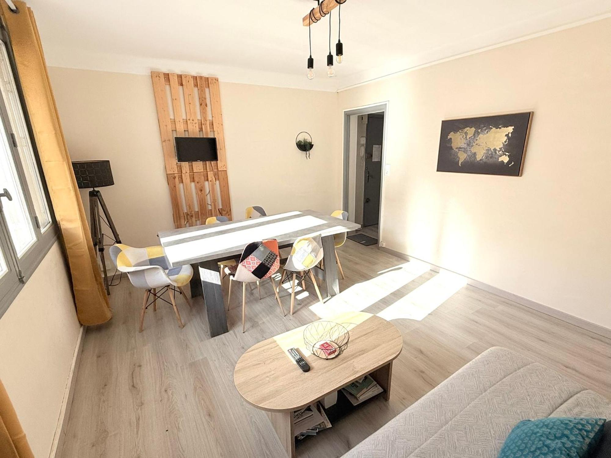 Les Arenes De Nimes - Centre Ville 10 Min Gare -Parking- 2 Chambres المظهر الخارجي الصورة