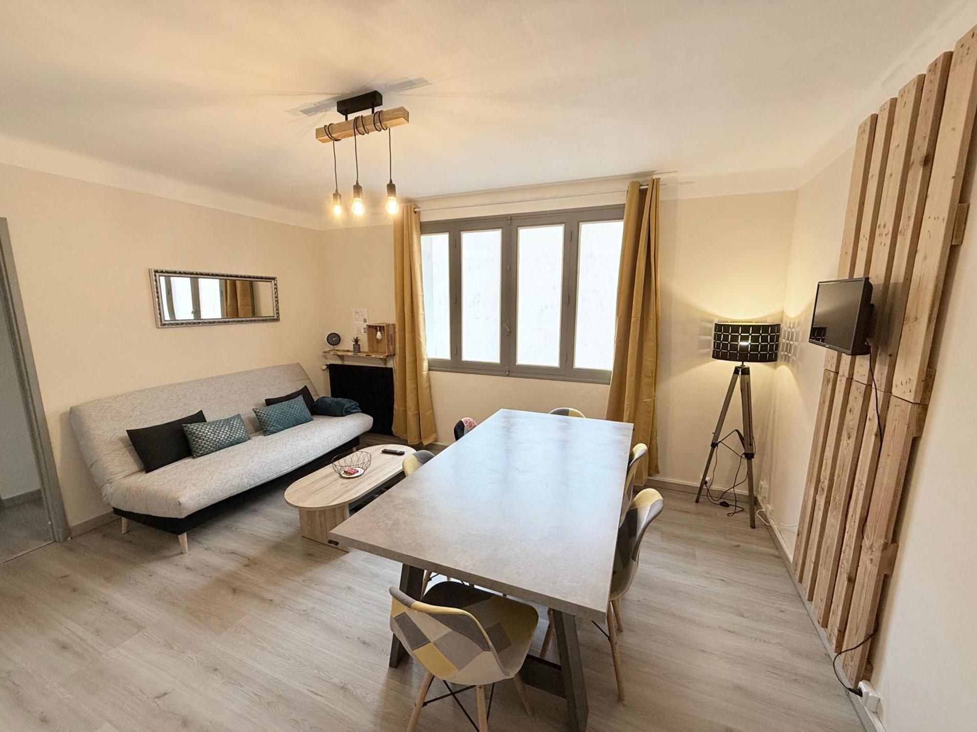 Les Arenes De Nimes - Centre Ville 10 Min Gare -Parking- 2 Chambres المظهر الخارجي الصورة